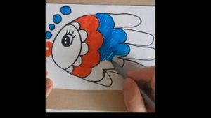 Рисуем рыбку с помощью ладошки, легко и просто