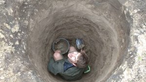 🚽ПЕРЕМЕЩАЕМ УЛИЧНЫЙ ТУАЛЕТ | Заводим КОММУНИКАЦИИ в дом (14 серия) || Ежевичный сад