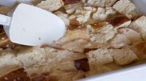 Французский хлебный пудинг с ягодами