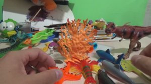 Морские животные игрушки и крокодил динозавры  распаковка обзор Видео для детей
