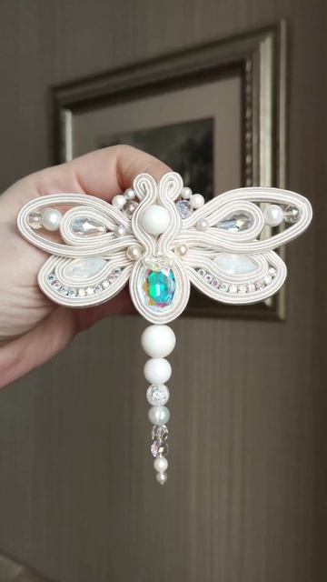 Покажу, какие украшения недавно вышила на заказ #сутажнаявышивка #сутажныеукрашения