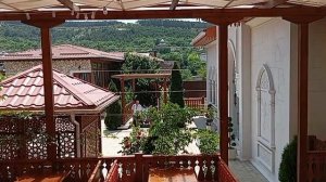 БАХЧИСАРАЙ. КРЫМСКО-ТАТАРСКОЕ КАФЕ.