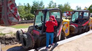 Мистер Макс • Mister Max - Макс играет в Диггерленде и катается на строительных машинах