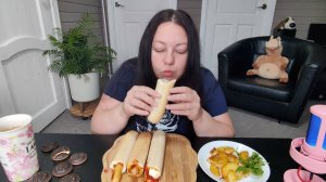 Мукбанг Французские Хот доги Сосиска с сыром и Сосиска куриная подкопченная