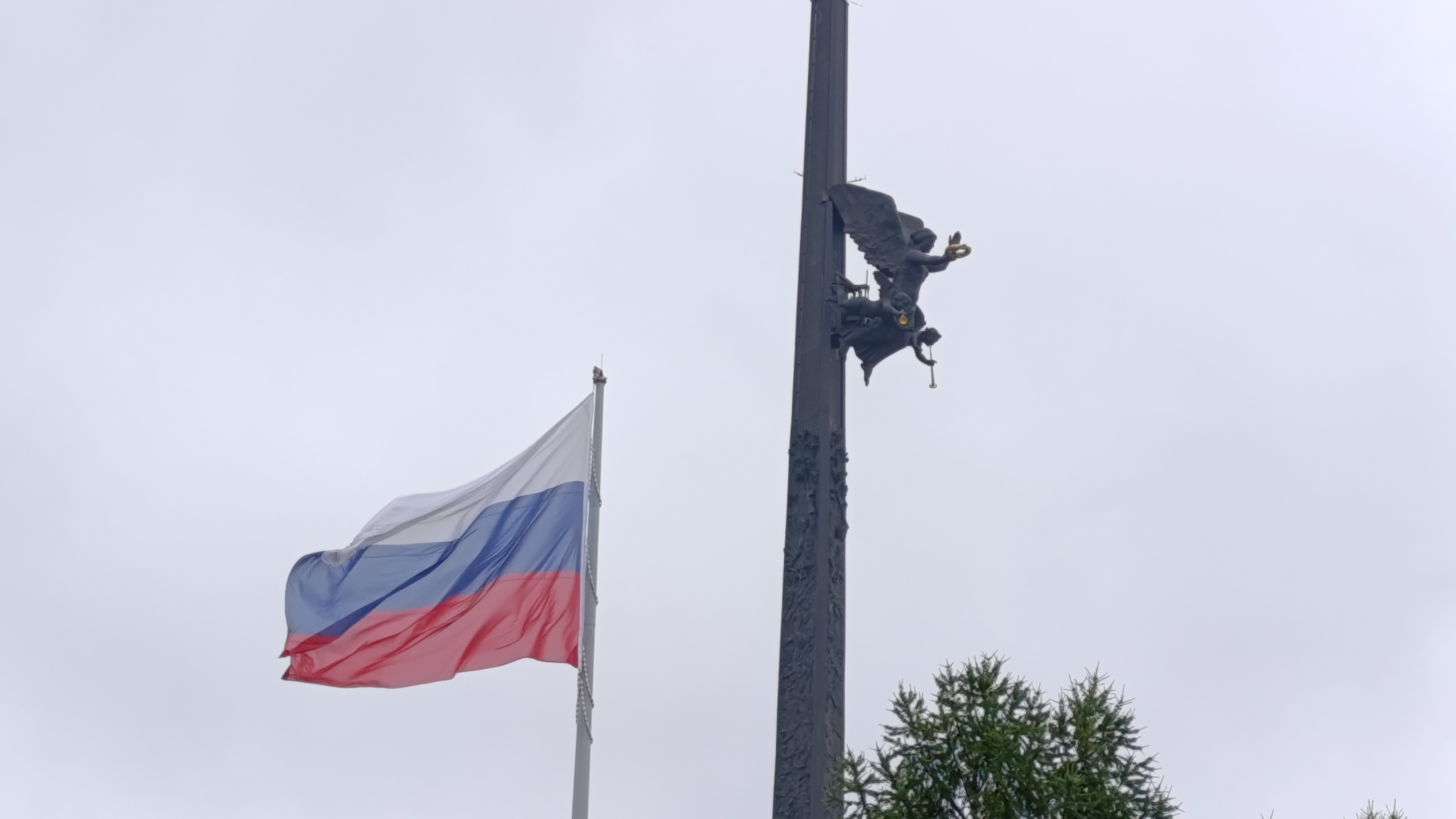 Прогулка по парку победы в Москве. Пригнал прицеп на ремонт. Работа в ТК Деловые Линии водителем Е. смотреть онлайн