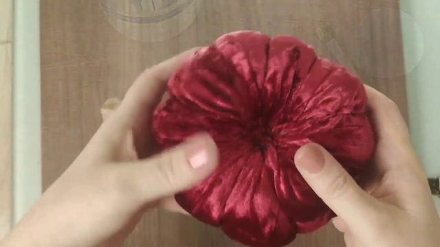 Купила в Фикс Прайсе цветы и сделала осеннюю композицию. Тыковка для Хэллоуина смотреть онлайн