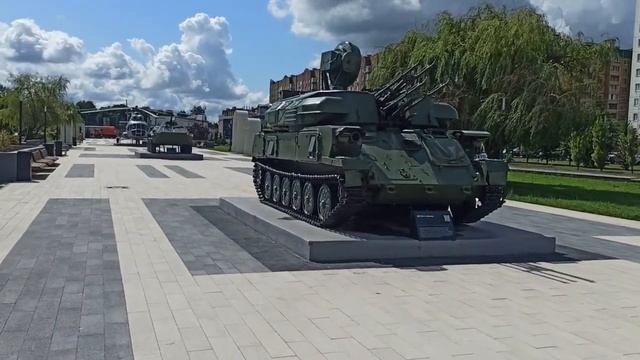 Аллея советской военной техники периода после Великой отечественной войны  Парк Патриот  г  Курск