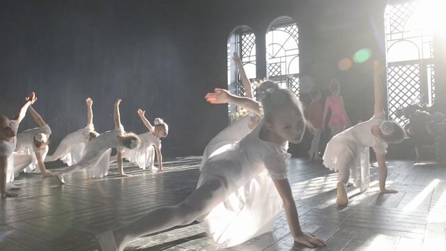 Белые Ангелы. Студия Звуки смотреть онлайн