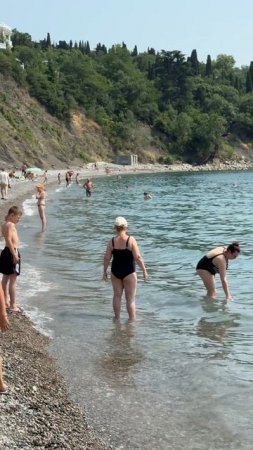 Пляж Черный бугор в Алупке. Отличное место для отдыха #алупка #алупка2025 #алупкаотдых