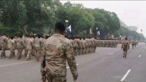 Вашингтон. Парад, посвящённый 250-летию армии США и 79-му дню рождения Трампа.