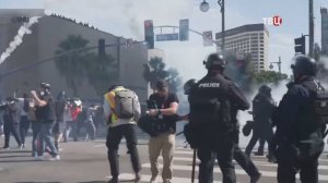 Так себе подарок: в день рождения Трампа на улицы вышли тысячи его противников / События на ТВЦ