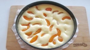 Бисквит с абрикосами