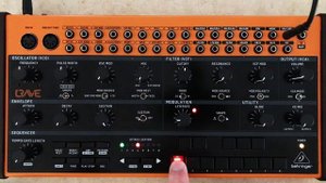 Behringer Crave Tutorial #6 - LFO and Glide