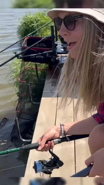 ПРАВИЛЬНАЯ ПРИМАНКА! ДЕВУШКИ НА РЫБАЛКЕ #fishing #carpfishing #рыбалканафидер #norstream #рыбалка