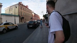 СтопХам-Невменяемый дед ломает телефон