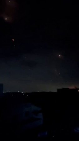 Иранская гиперзвуковая ракета наносит удар по Хайфе, Израиль.