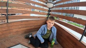 У мамы день рождение.