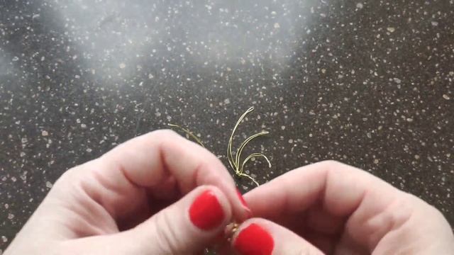 Пора готовится к новогодним праздникам. Ватная игрушка Дракоша - символ года смотреть онлайн