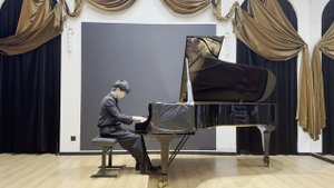 Бетховен Соната Op.31 No.1 1 часть.Вэнь Жуйи