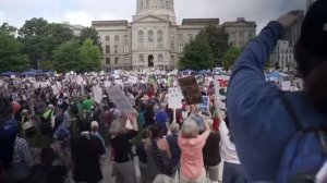 В США начались акции протеста против политики и действий Трампа "Без королей".