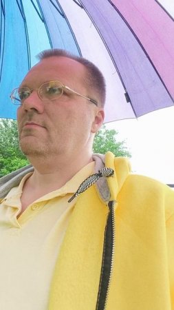 Усы и борода отправились в отпуск