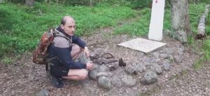 Нашли остатки самолёта возле могилы неизвестного лётчика. Озеро Зеркальное. Яппиля