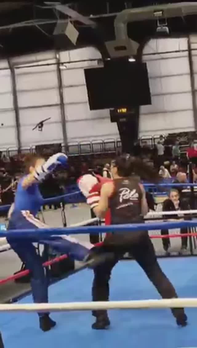 Фани Серена чемпионка по савату. 
savate shorts сават кикбоксинг