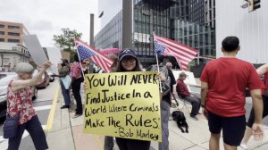 Масштабные протесты охватили США