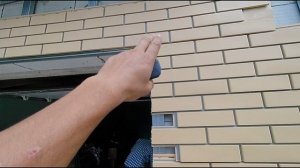 Приступили к монтажу панелей на каркас