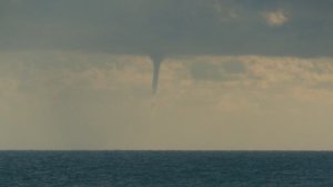 Смерч в Сочи над Чёрным морем сегодня