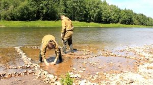 ЛОВУШКА ДЛЯ РЫБЫ - КАМЕННЫЙ ЛАБИРИНТ | Primitive Stone Fish Trap