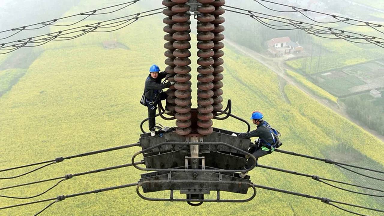 Самые опасные профессии в мире! А ты сильно устаёшь в офисе?