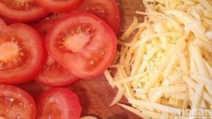 Гренки с помидорами, сыром и чесноком