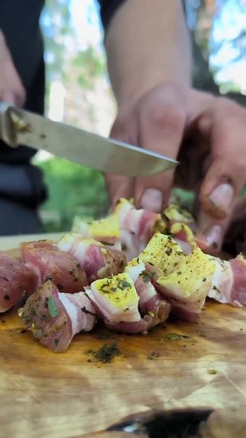 СУП НА КОСТРЕ - Рассольник - Рассусольник | Суровая кухня от Лесных смотреть онлайн