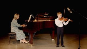 Р. Глушкова, - "Вариации на тему Г. Эрнесакса "Едет, едет паровоз"