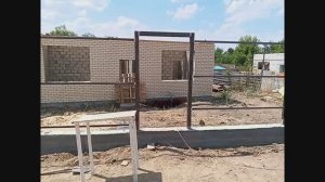 Сварил каркас забора .Замедленная съёмка .