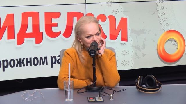 Лариса Долина о новогоднем настроении, участии в шоу и о внучке! #ларисадолина