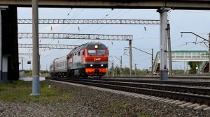 Тепловоз ТЭП70БС-258 с поездом "Калина красная".