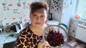 Вкусные запечённые котлеты.Забрали сына.и всего понемногу