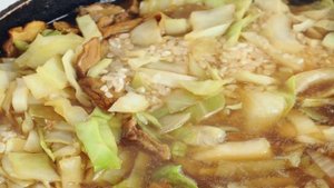 Грибная солянка с рисом и капустой