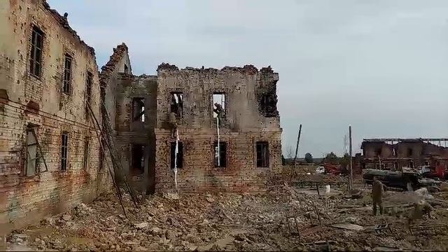 Спасаемся с помощью простыней из окна