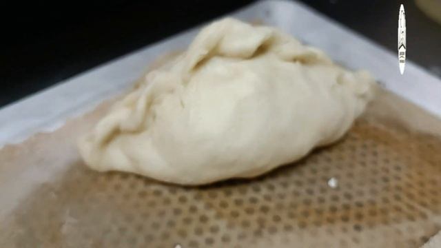 Булочки с ветчиной и сыром из дрожжевого теста