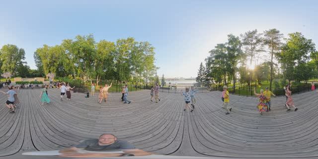 2025-06-13 видео 360. insta360. Опен. Михайловская набережная. Грифоны. (видео от IRS12)
