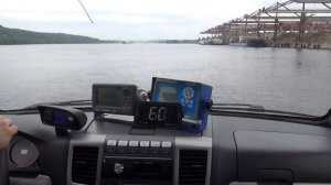 Разгоняем пассажирский катер на воздушной подушке на воде.