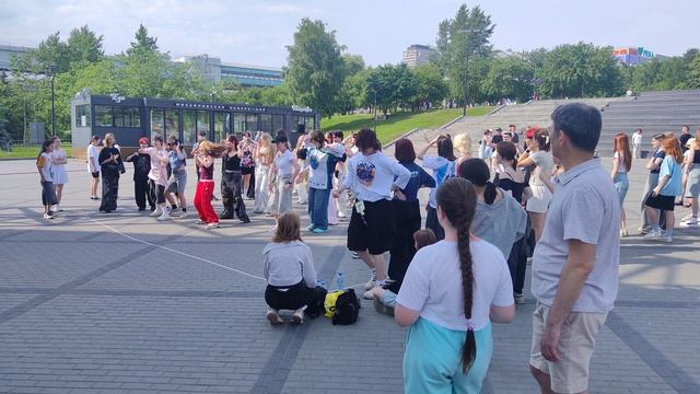 Танцы на набережной. Новосибирск. смотреть онлайн