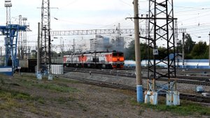 Тепловозы 2ТЭ10М-2958 и 2ТЭ10М-3263. Отправление двойной тяги на Бийск. Звук 5Д49.