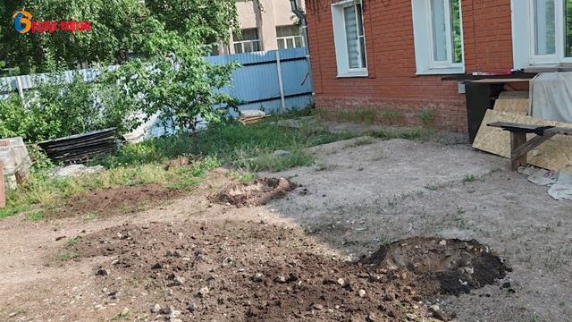 Отнимают придомовую территорию…