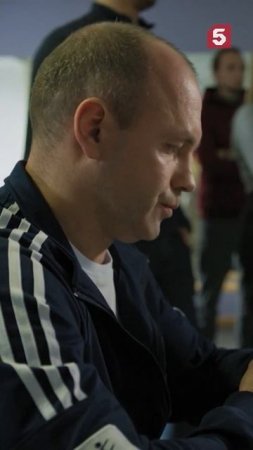 Когда друг пропускает самое интересное #пятыйканал #юмор #приколы #фильмы #кино #сериал #детектив