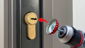 Миллионы людей не знают этот секрет😱! Экстренное открытие дверей без ключа