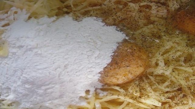 Картофельная запеканка с сосисками